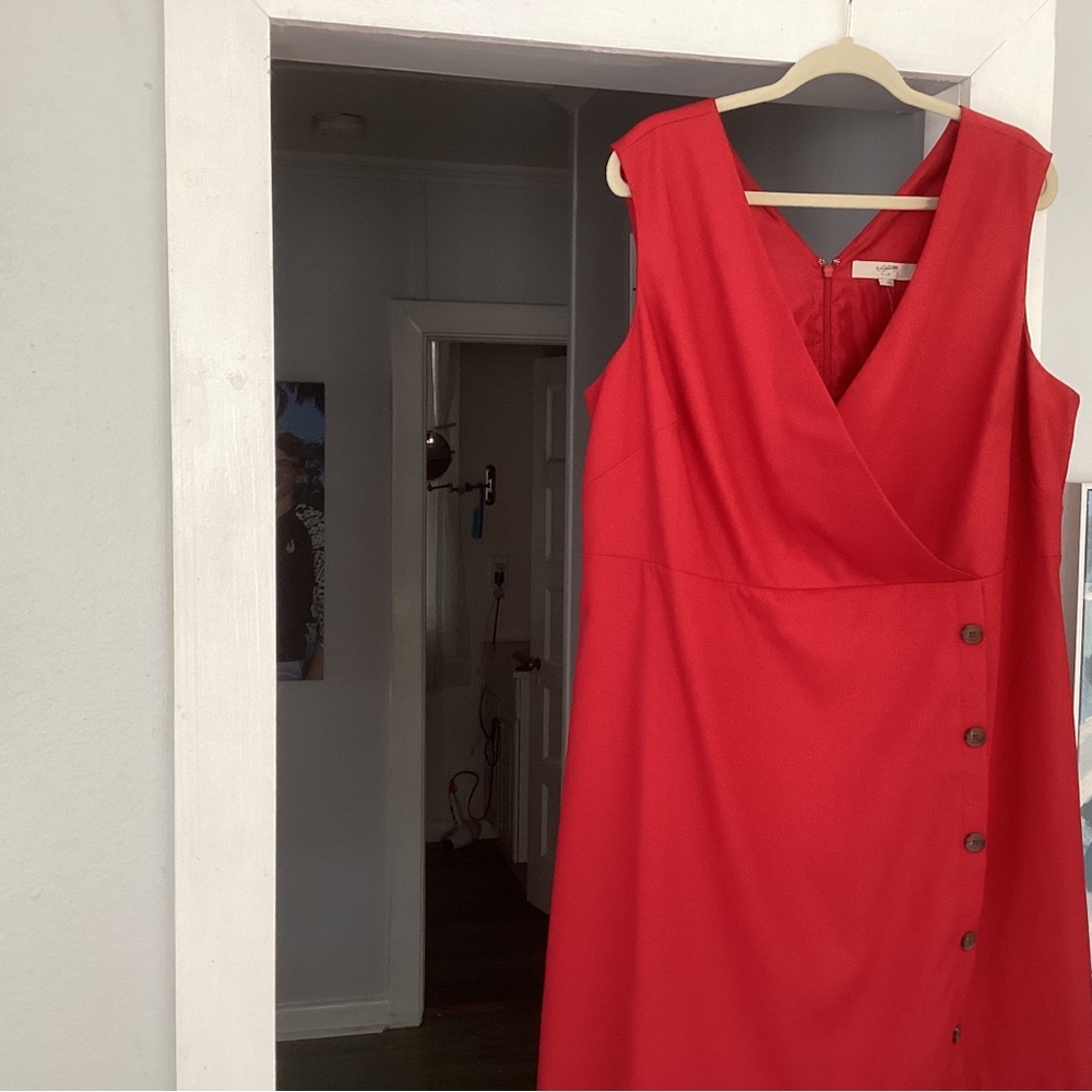 Loft dress 16 w size, quality dress. Fits large chest size.Quality piece.